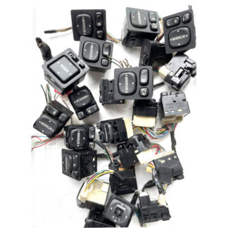 POWER MIRROR SWITCH – Suzuki DA64/17